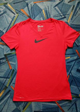 Женская футболка nike dri fit