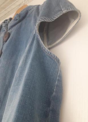 Оригинальный джинсовый жилет с крупными пуговицами5 фото
