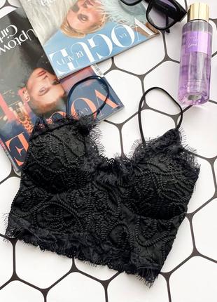 Базовые топы со съёмными чашками пуш ап