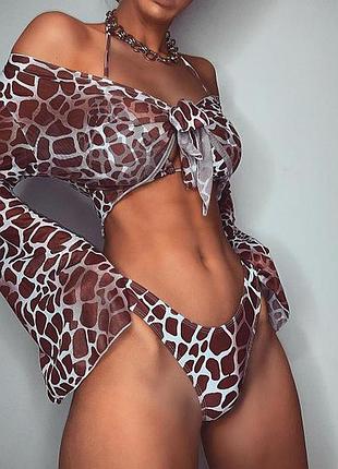 Раздельный купальник с накидкой