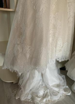 Весільна сукня orieta pronovias мереживна з шлейфом5 фото