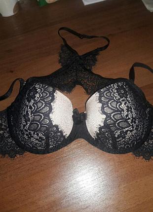 Бюстгальтер