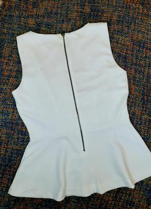 Белая блуза на молнии с баской от h&m. размер s.2 фото