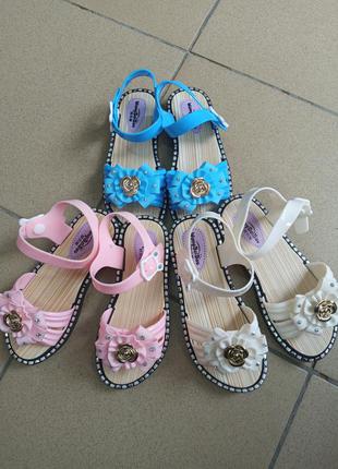 Босоніжки,,розпродаж,,