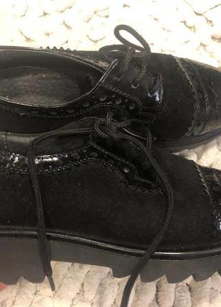 Кожаные чёрные туфли в школу 29 размер  19 см стелька3 фото