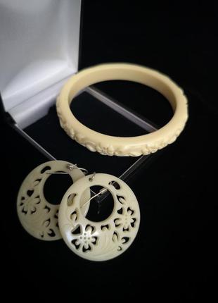 Целулоїд вінтажний браслет і сережки під слонову кістку
