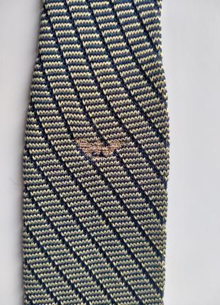 Вязаный квадратный галстук в полоску от giorgio armani3 фото