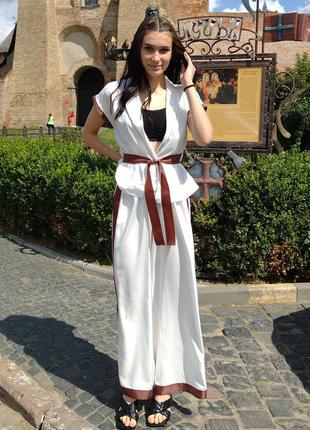 Костюм молочный