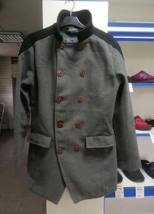 Пальто чоловіче.