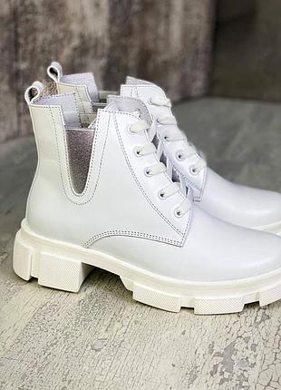 Натуральные кожаные ботинки массивная подошва