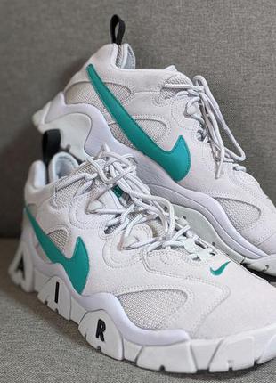 Nike air barrage low