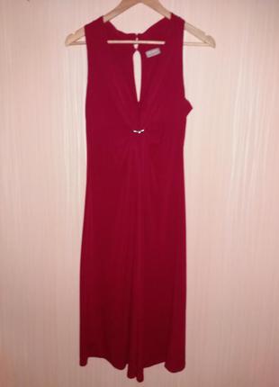 Шикарне плаття з красивим декольте 50 розміру