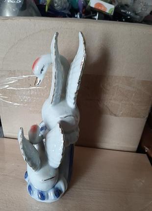 Статуэтка лебеди фарфор