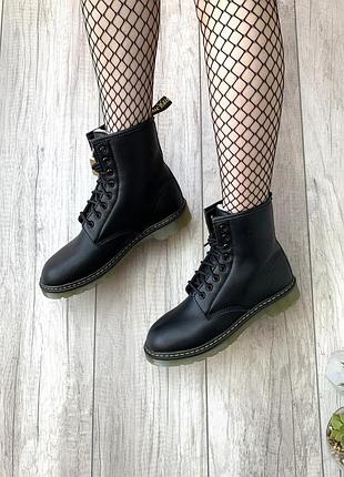 Dr.martens 1460 black женские утеплённые черные ботинки берцы с мехом мартинс жіночі чорні трендові ботінки черевики мартінси теплі зимні