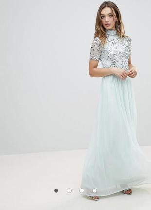 🔥‼️ распродажа🔥‼️ роскошное платье макси с высоким воротом и декоративной отделкой на топе