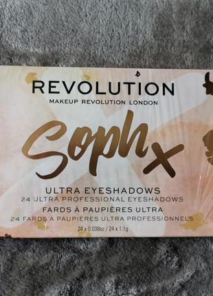 Makeup revolution sophx palette палетка тіней