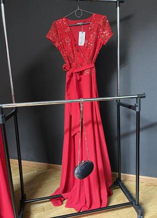 Богемна сукня червоного кольору  верх розшитий паєтками розмір 46.