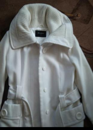 Куртка кашемір біла з поясом