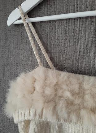 Топ нюдовий вовняний з хутром на ліфі і перлинками на бретелях