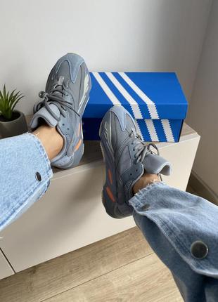 Женские кроссовки adidas yeezy boost 700 blue