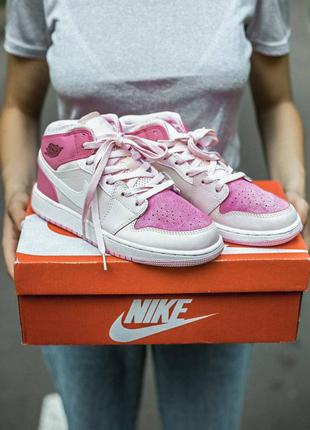 Женские кроссовки nike air jordan retro 1  pink rose