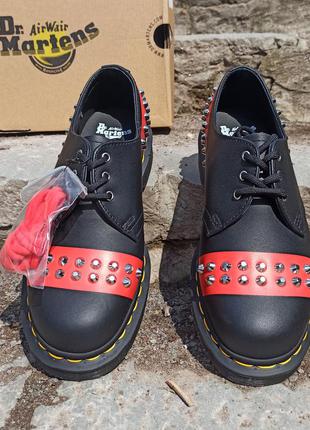 Туфли dr.martens 1461 stud black and red + white 
(art.25662001) оригинал!8 фото