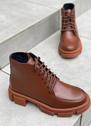 Женские кожаные ботинки на шнурках7 фото