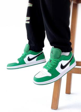 Кросівки nike air jordan retro low кроссовки