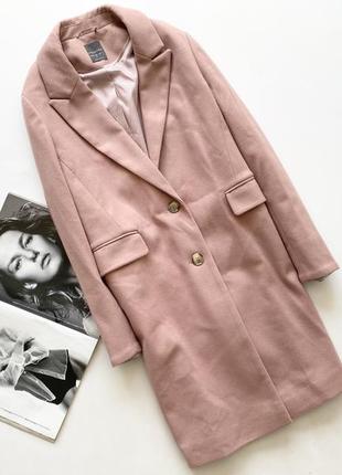 Красивое пальто бледно розовое