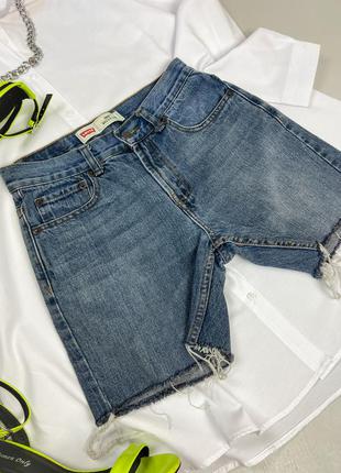 Джинсовые шорты с необработанным низом идеального джинсового цвета 505 regular levis5 фото
