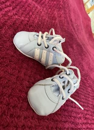 Продам фірмові пінетки adidas