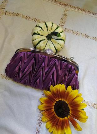 Клатч, сумочка ,може слугувати для прикрас ,шпильок і косметики