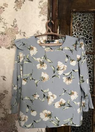 Стильная блуза , цветочная  из рукавами - воланами