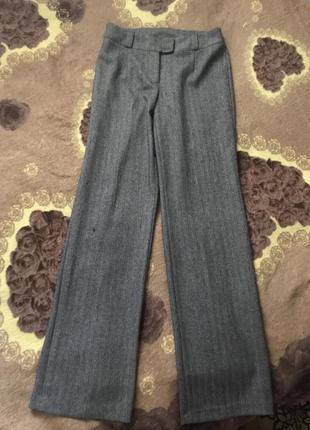 Сірі стильні брюки-кльош