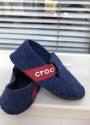 Продам домашние тапочки crocs2 фото