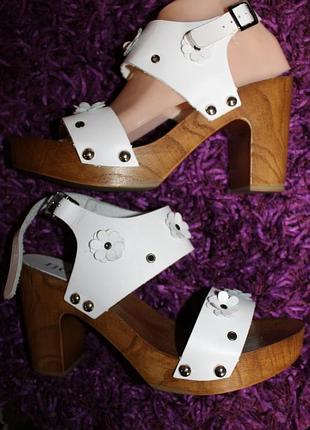 40 розмір. оригінал босоніжки noiz. шкіра. made in italy