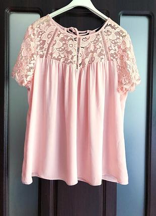 Распродажа!!пудровая воздушная блуза с кружевом  розмір:      42/xl/50
