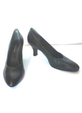 Стильні шкіряні туфлі від бренду trotters, р. 38 код t38471 фото