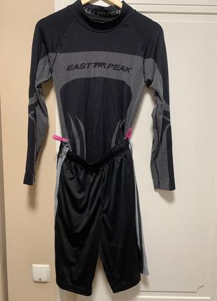 Класний костюм для бігу nike чоловічий термо кофта + шорти розмір l