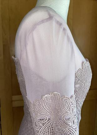 Невероятной красоты платье с кружевом "кроше" нежно-сиреневого цвета5 фото