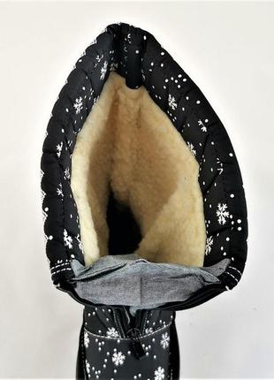 Зимние женские дутики сапоги на меху теплые чёрные5 фото