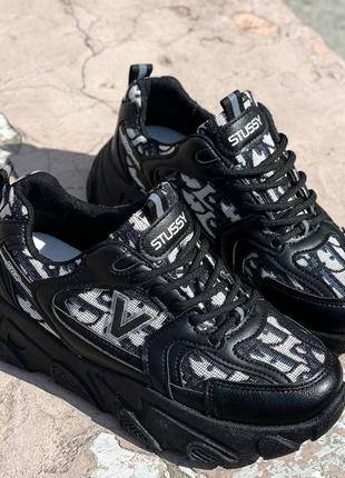 Стильные кроссовки 👟