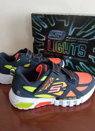 Кроссовки skechers s lights:с подсветкой  30 р (19,5),31 (20,5),33,5 р (21,5),7 фото