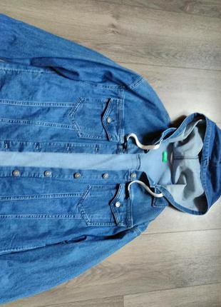 Джинсова куртка benetton