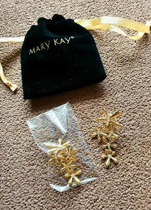 Золотисті сережки mary kay1 фото