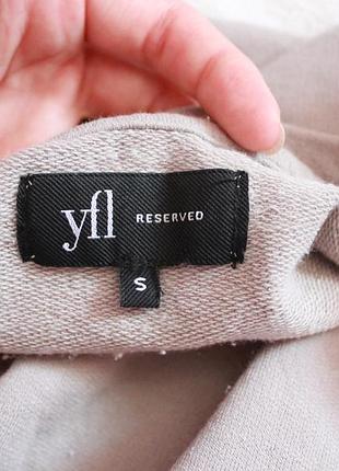 Топ с разрезами на рукавах6 фото