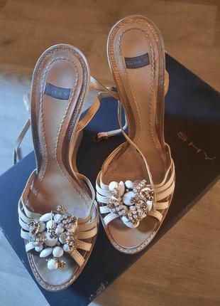 Shy босоножки 36р.