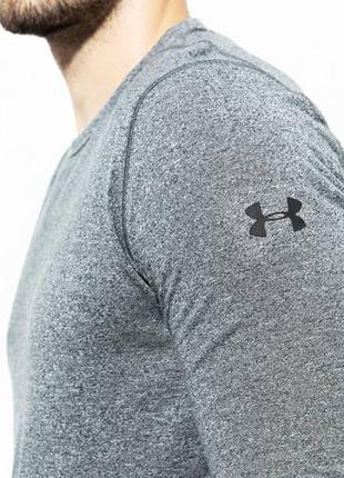 Спортивный лонгслив under armour, размер s3 фото