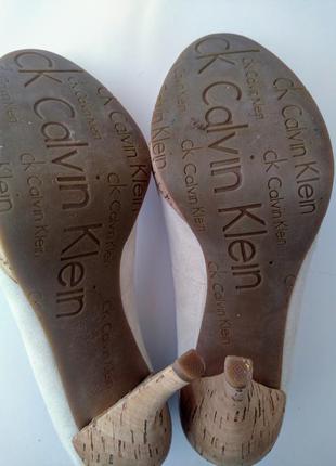 Замшевые туфли с открытым носком calvin klein 395 фото