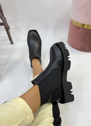 Эксклюзивные ботинки из натуральной итальянской кожи рептилия черные челси2 фото